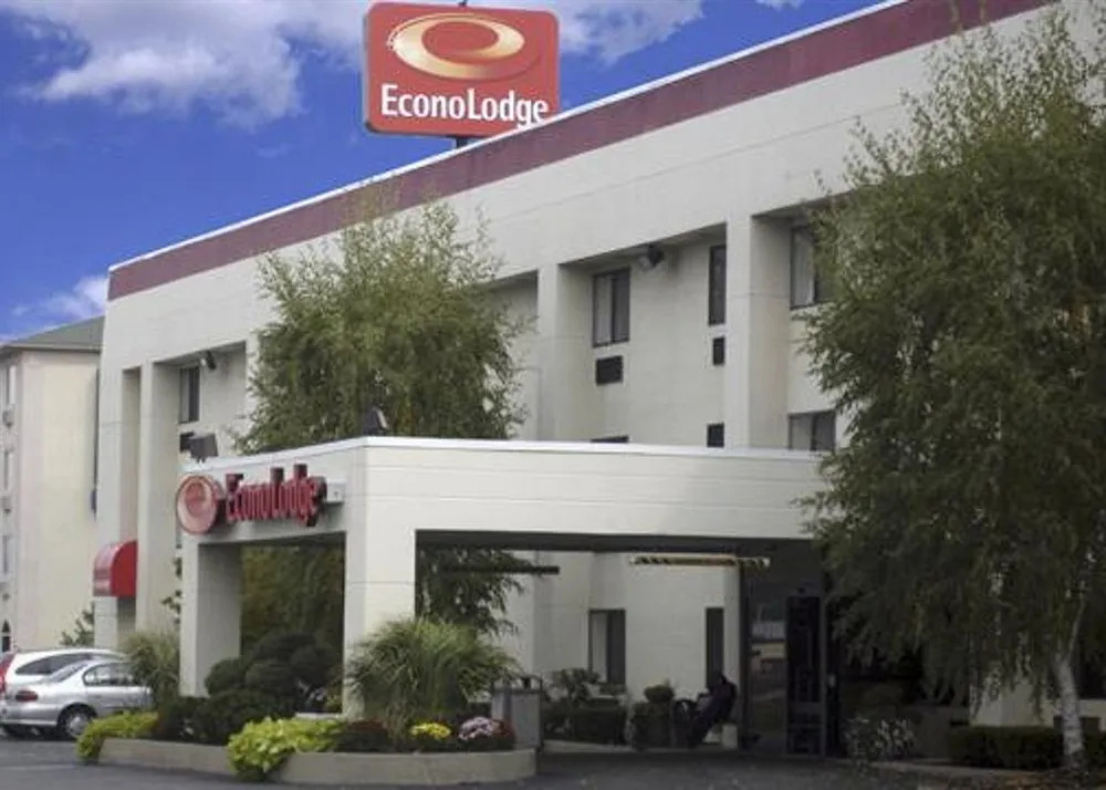 Econo Lodge Arena Wilkes Barre