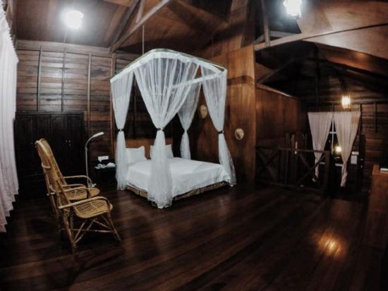 Bilit Rainforest Lodge