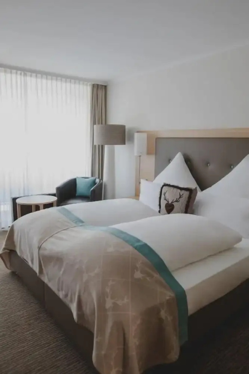 Classic Double room with balcony (full double bed)