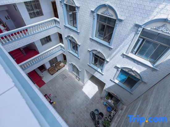 Jiayuan Hotel (Nanhu Park, Xintiandi Pedestrian Street, Mengzi)