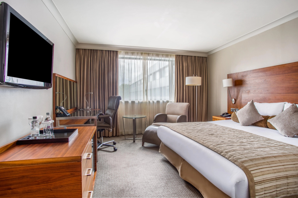 Crowne Plaza Manchester Airport by IHG - фото 5