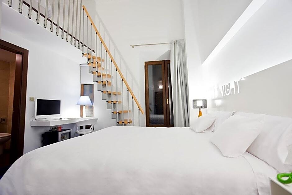 Номер Standard Дуплекс в Casual Ilbira Granada Hotel