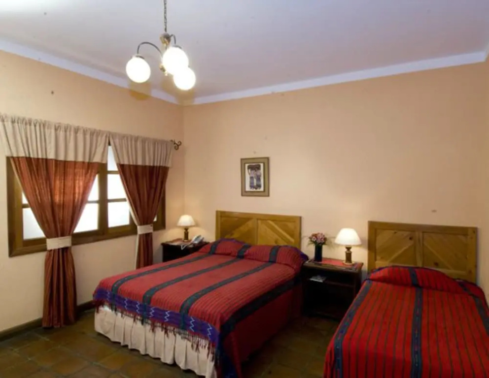 Hotel Dos Mundos by null