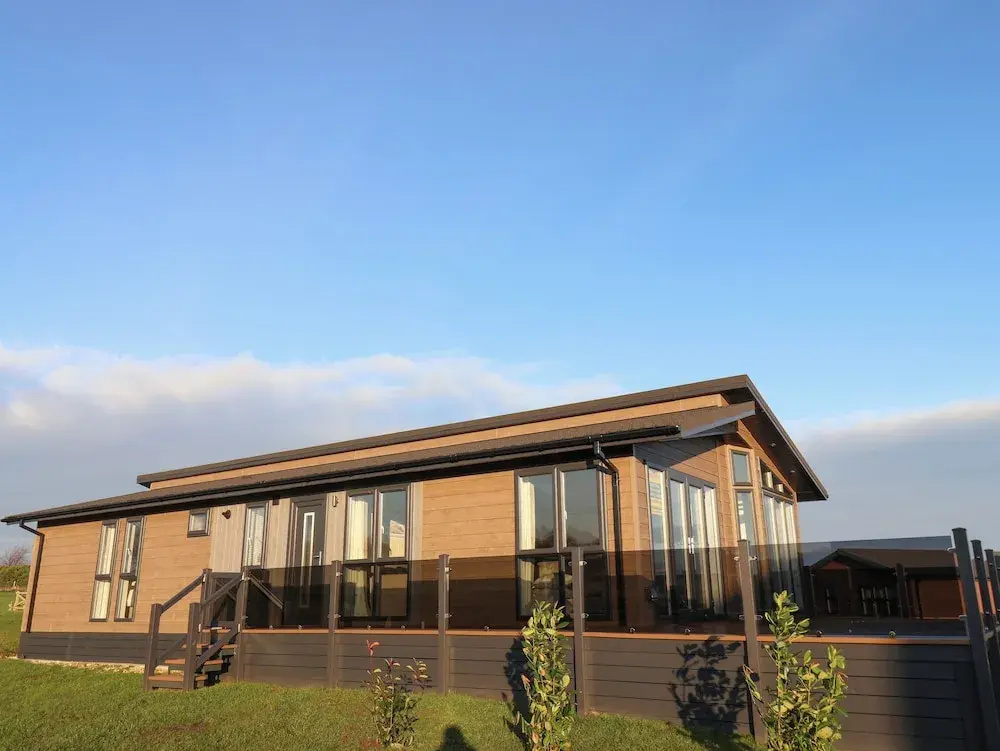 Holly Lodge