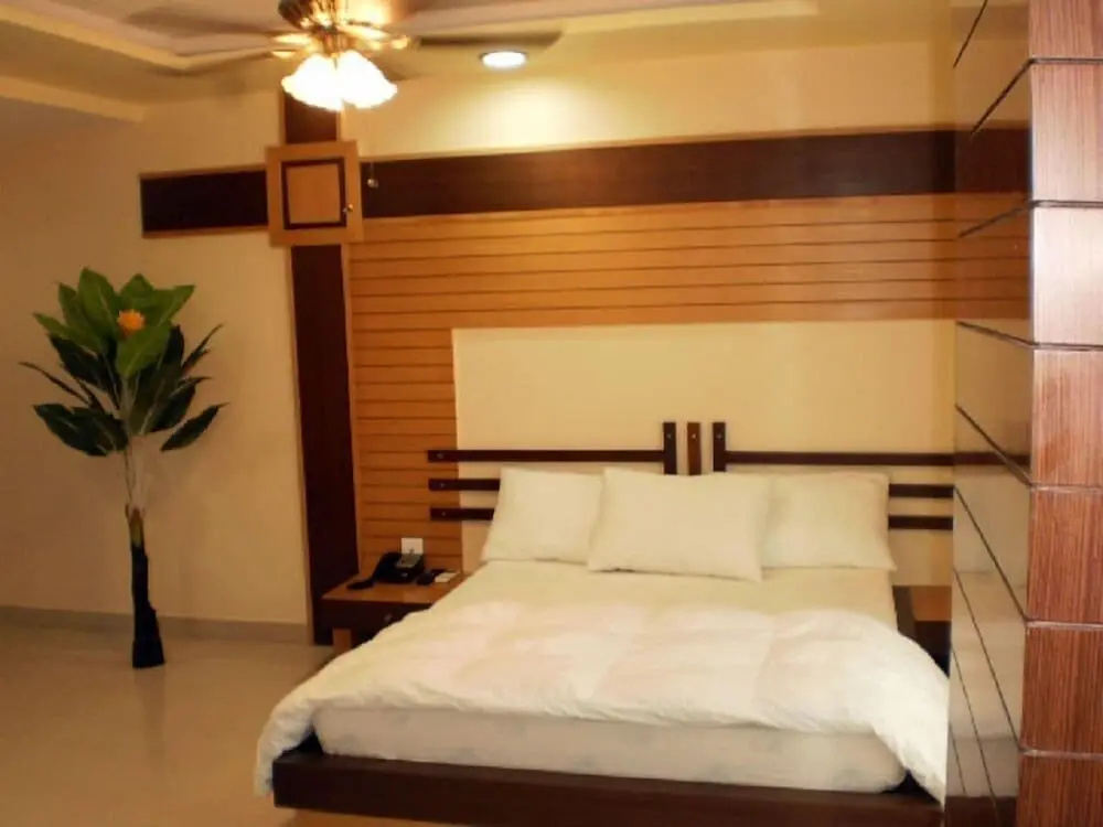 Hotel Hilltop International - Chambres