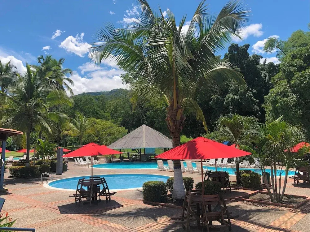 Hosteria florida tropical
