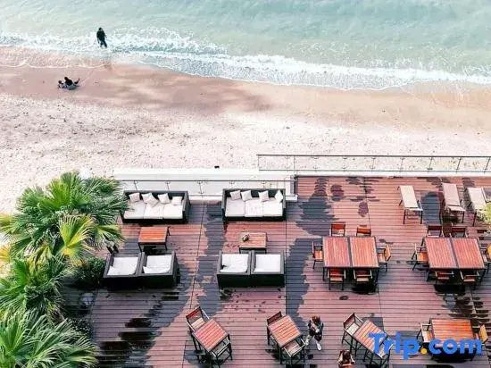 Tanjung Bungah 5BR Villa w pool 20pax