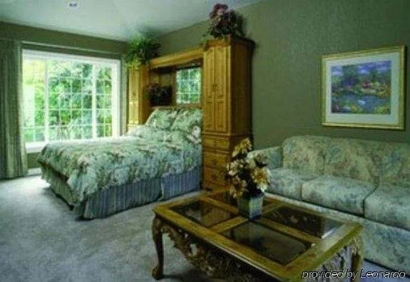 Salbasgeon Inn of the Umpqua