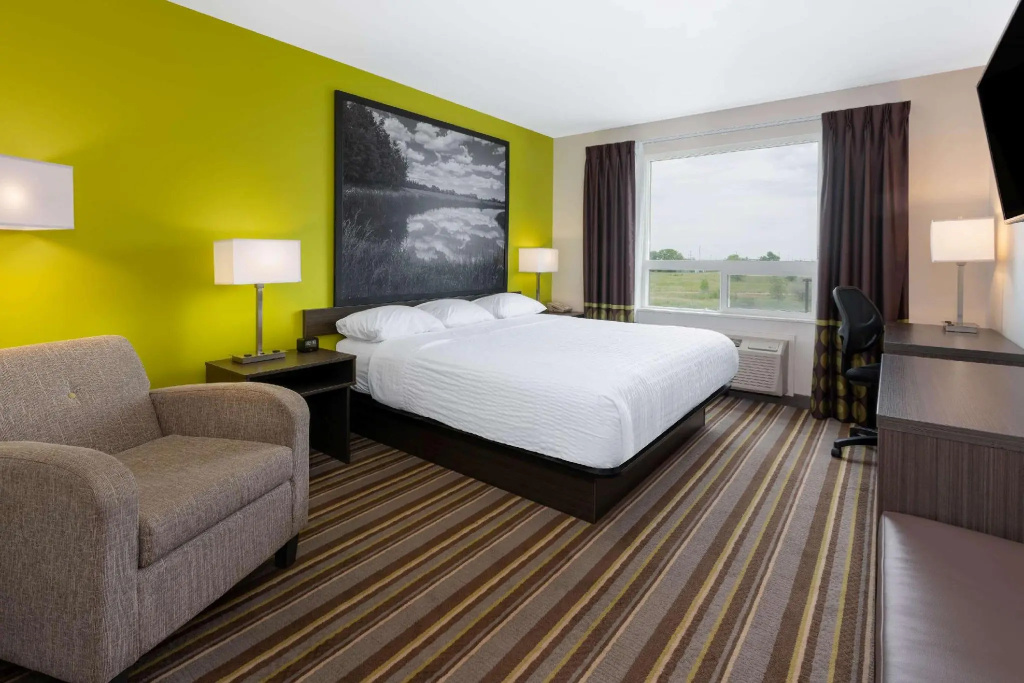 Standard Double room (full double bed)