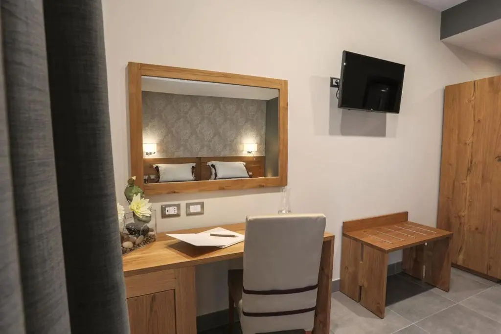 Superior Double room (full double bed)
