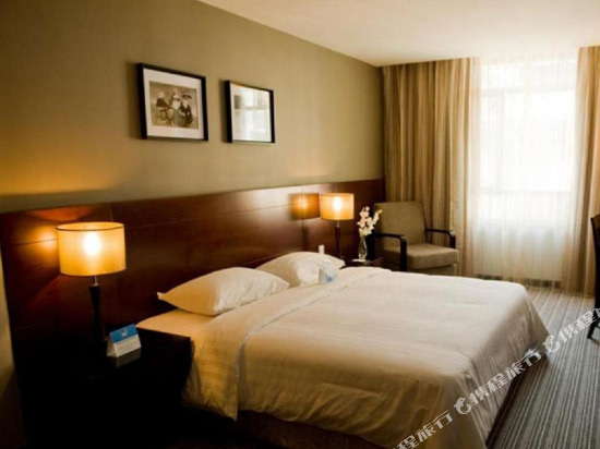 Hotel Sixty3