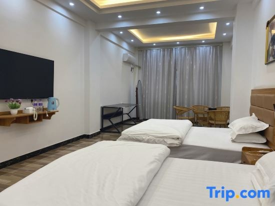 Madrigal hotel 137