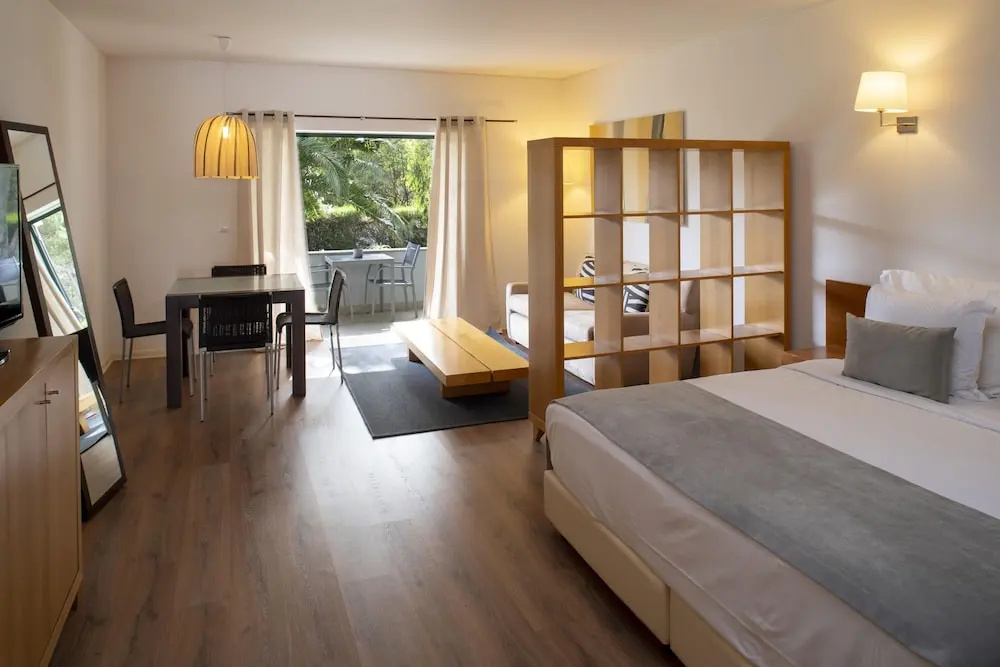 Deluxe Studio with balcony