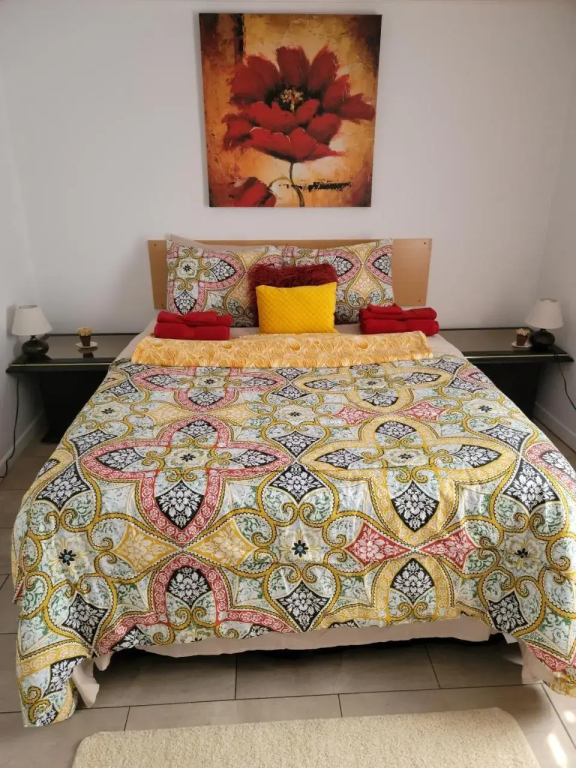 Vibrant apartment in the heart of the town - фото 4