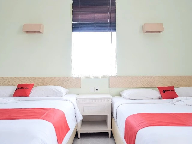 RedDoorz Plus @ Sunrise Hotel Sanur — фото