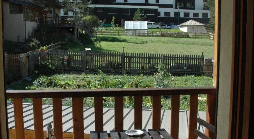 Balcony & Terrace