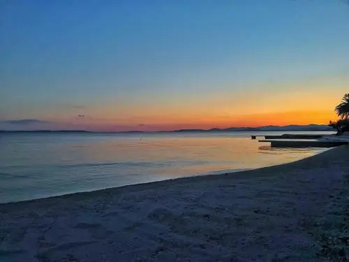 Beach & Waterfront