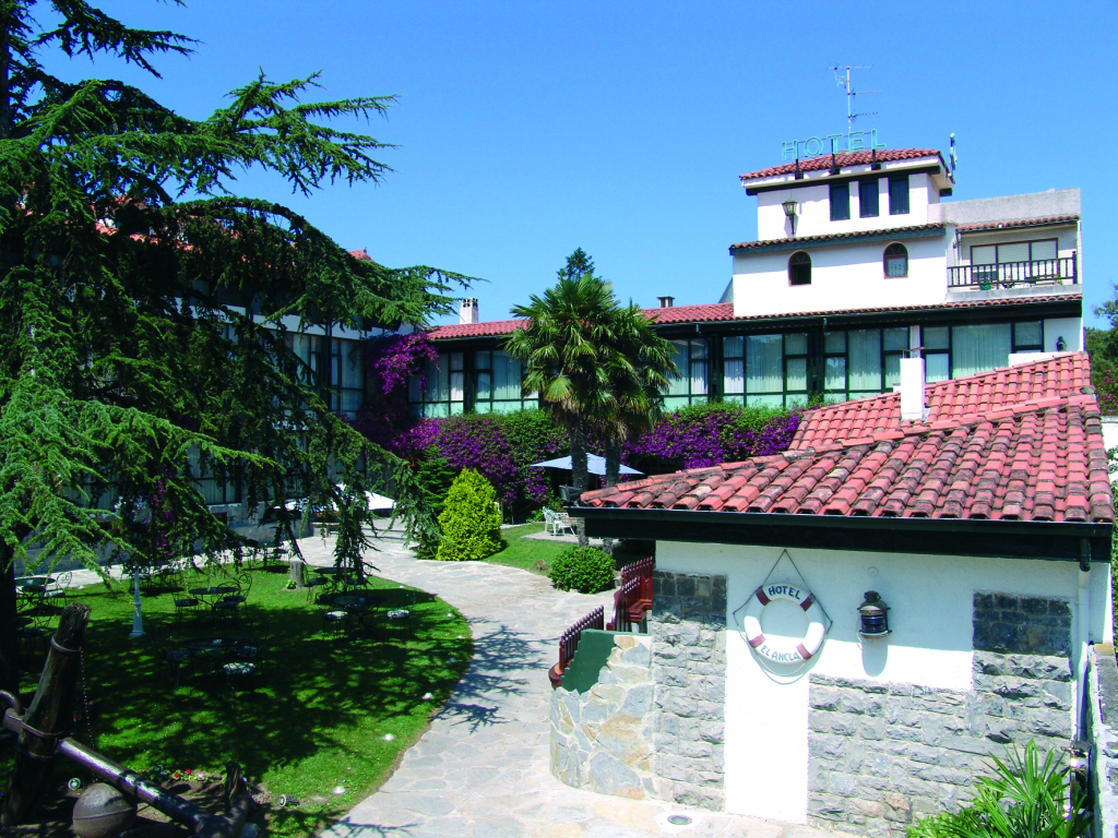 Hotel El Ancla by null