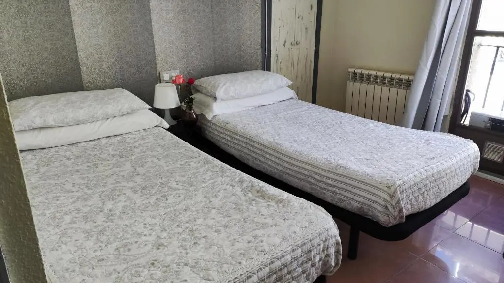 Standard Double room (twin beds)