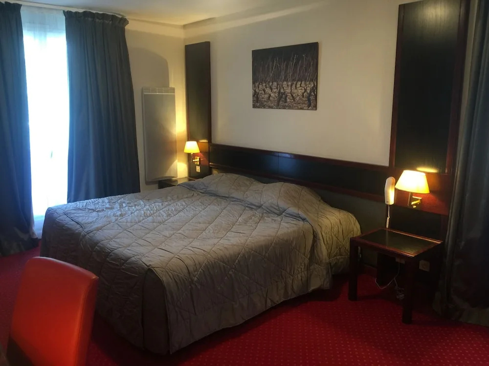 Standard Double room (full double bed)