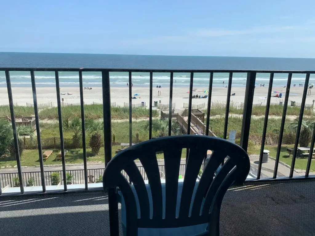 Standard Quadruple room oceanfront