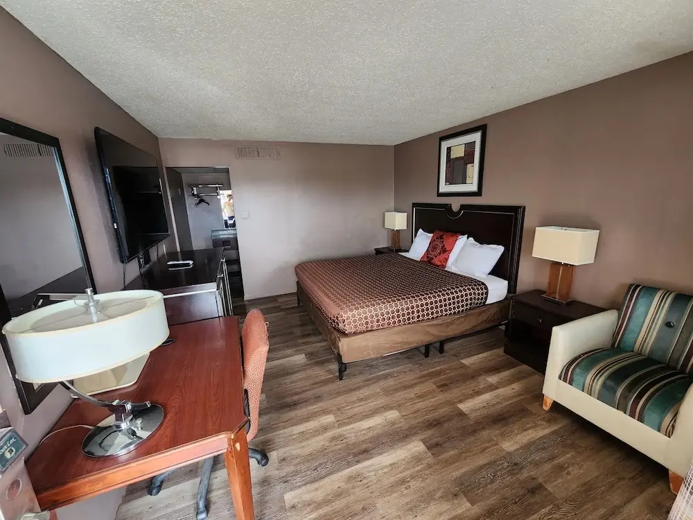 Economy room