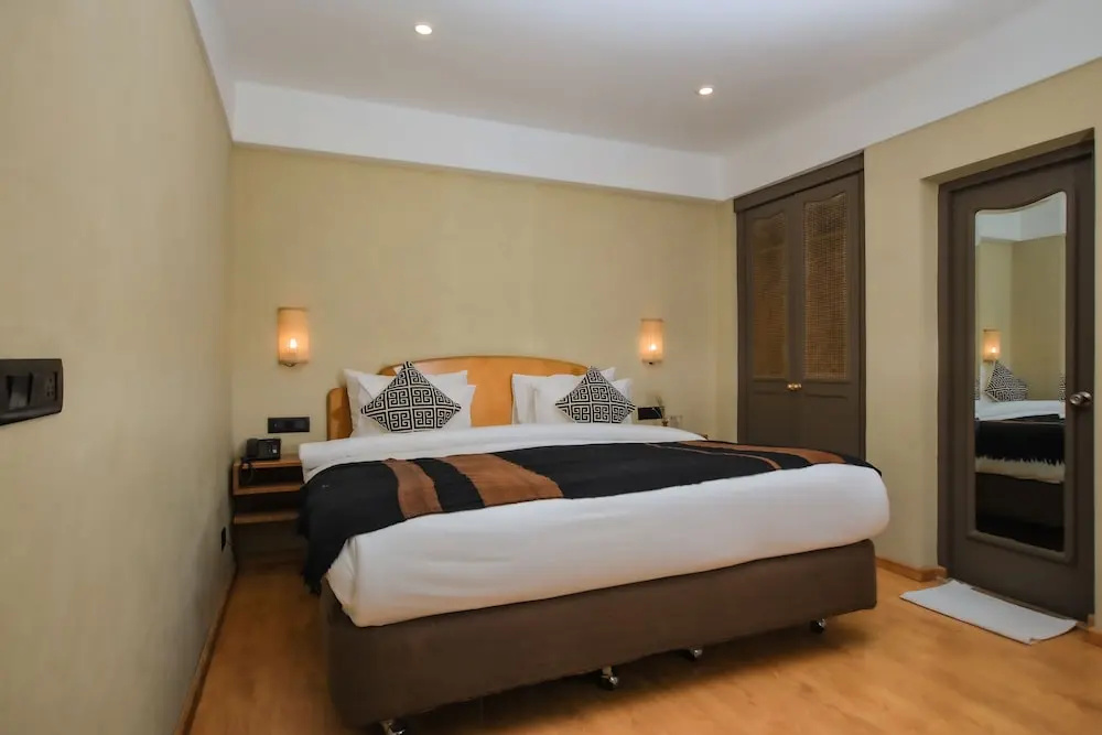 Economy room