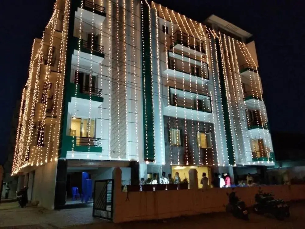 Star Holiday Inn by Nexstay
