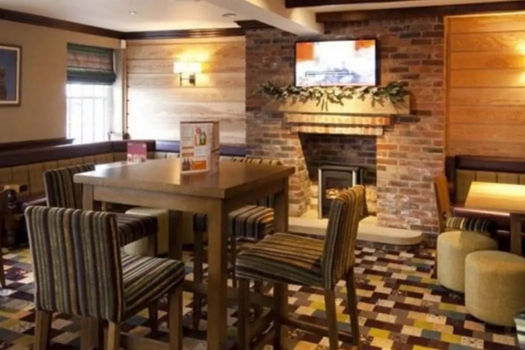 Premier Inn Farnborough West - Southwood - Général