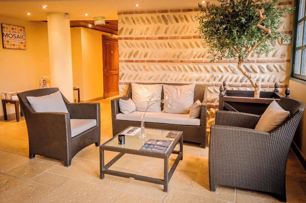 Hotel photo 30