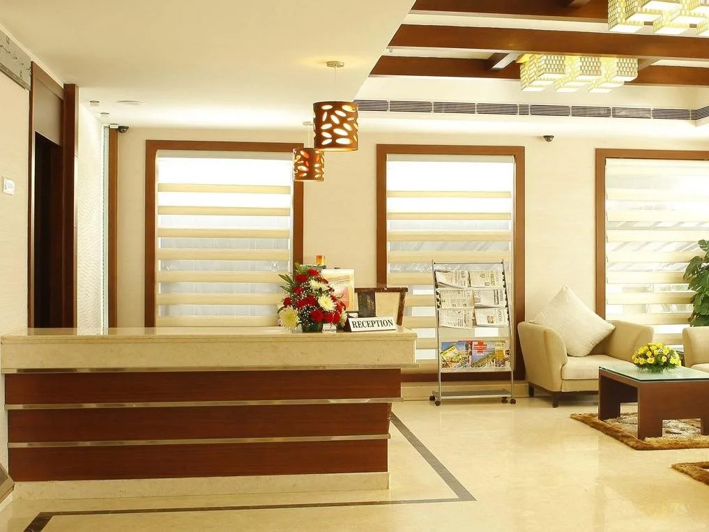 Lobby & Reception