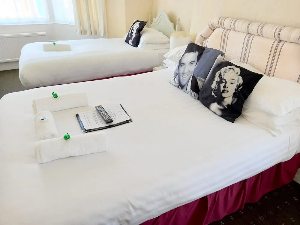 Standard Double Family room (full double bed)