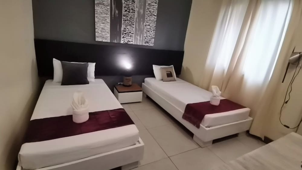 Economy Double room (twin beds)