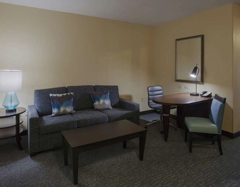DoubleTree Suites by Hilton Bentonville - Chambres