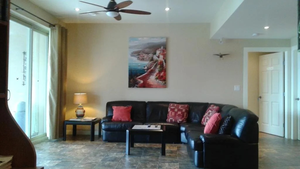 Above Naramata Bed & Breakfast