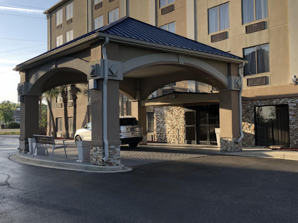 Holiday Inn Exp Murrell Inlet Myrtle Bch