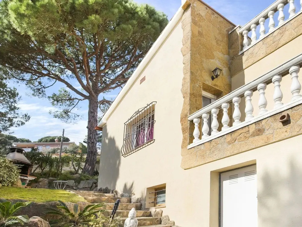 Serene Villa in Lloret de Mar With Private Swimming Pool