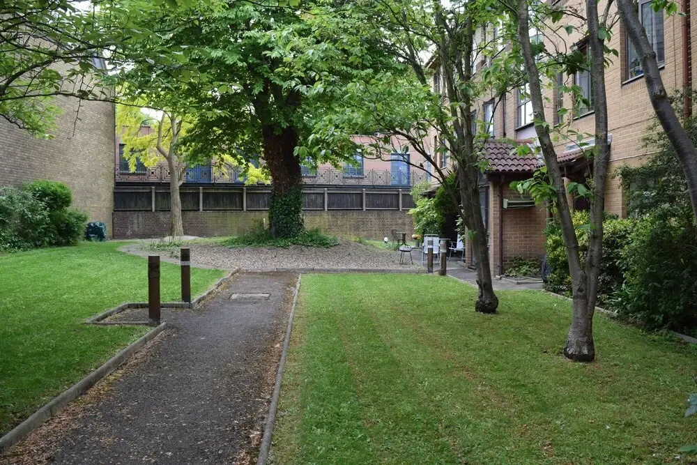 Lovely 1 bed Garden Flat 15 Mins to Oxford Str