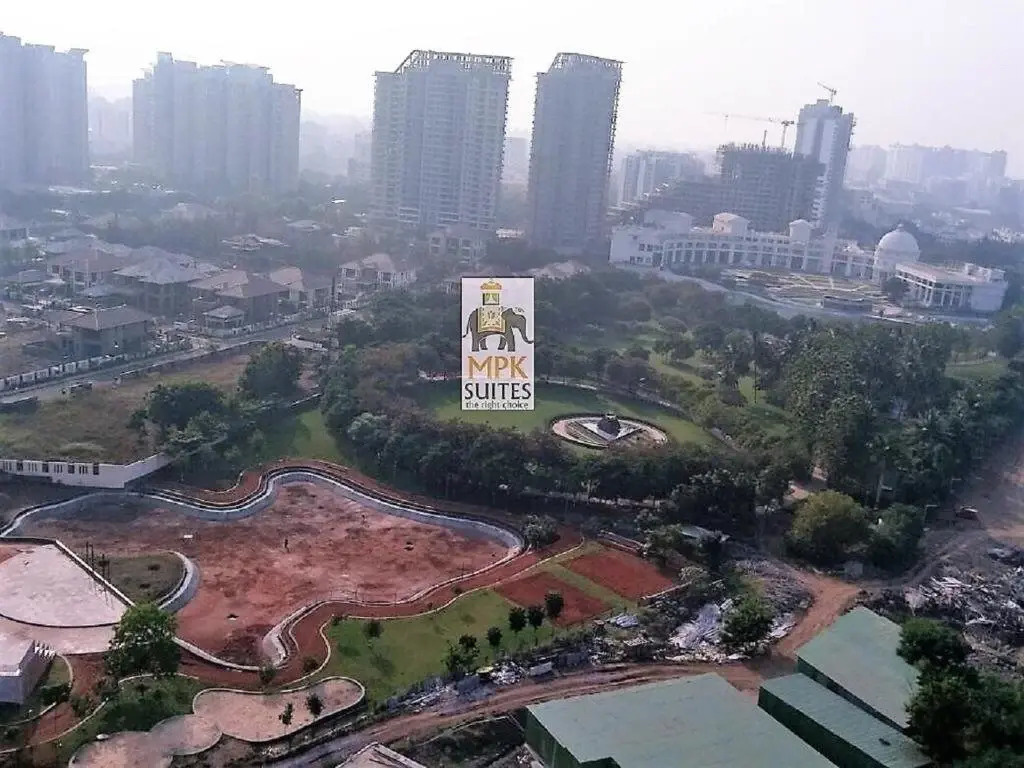 Amanora Park Town