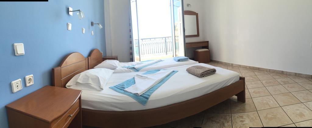 gallery_image_hidden_7