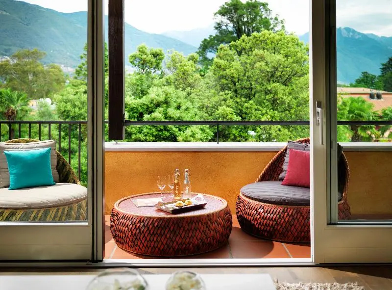 Deluxe Suite