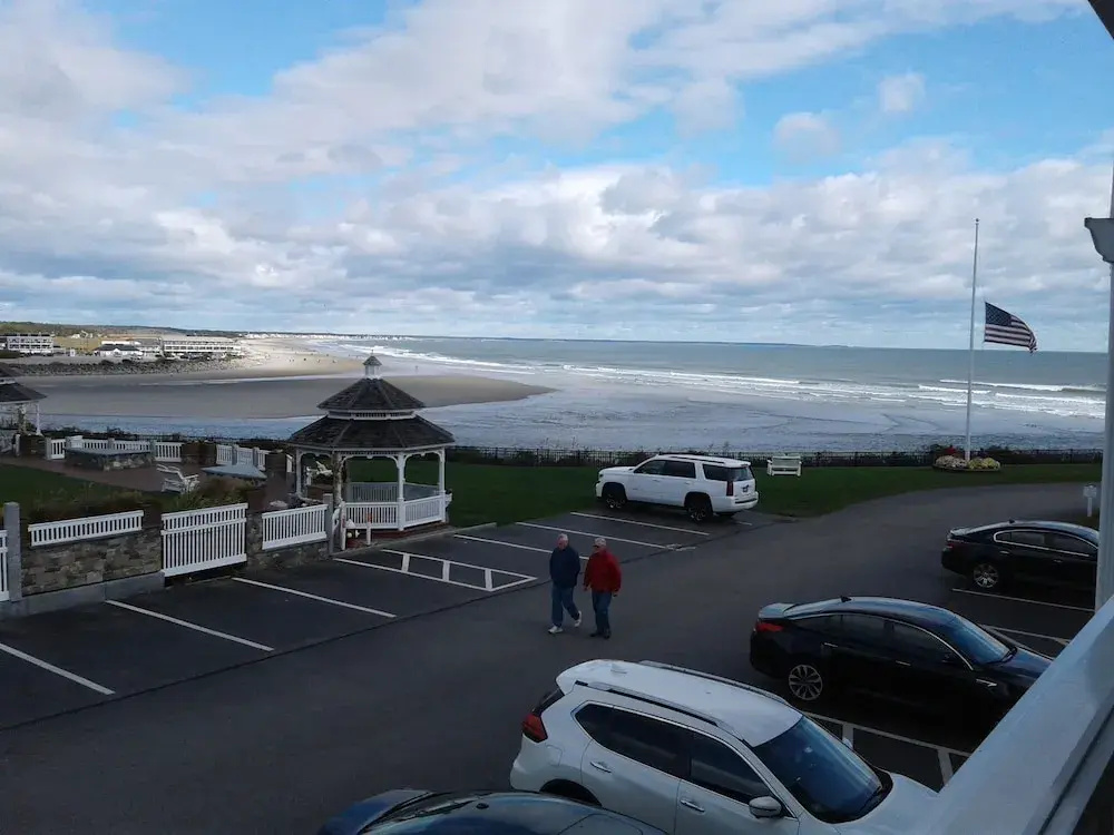 Standard Double room with balcony and beachfront (full double bed)