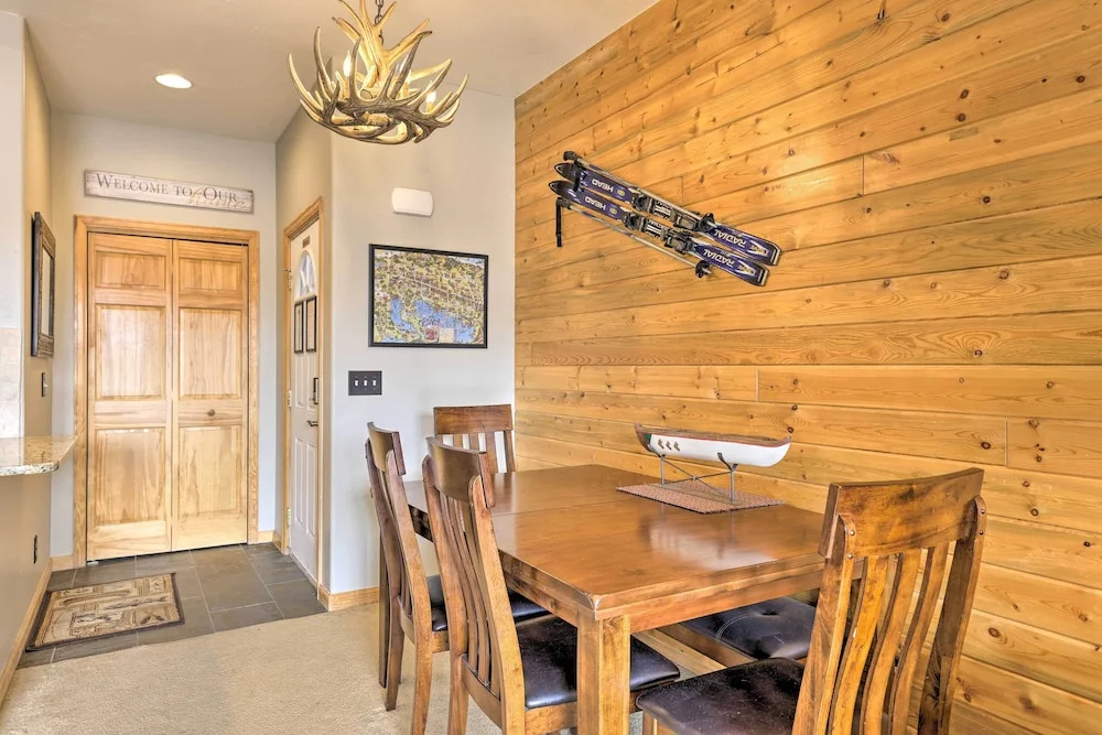 Mountainside Grand Lake Condo w/ Patio!