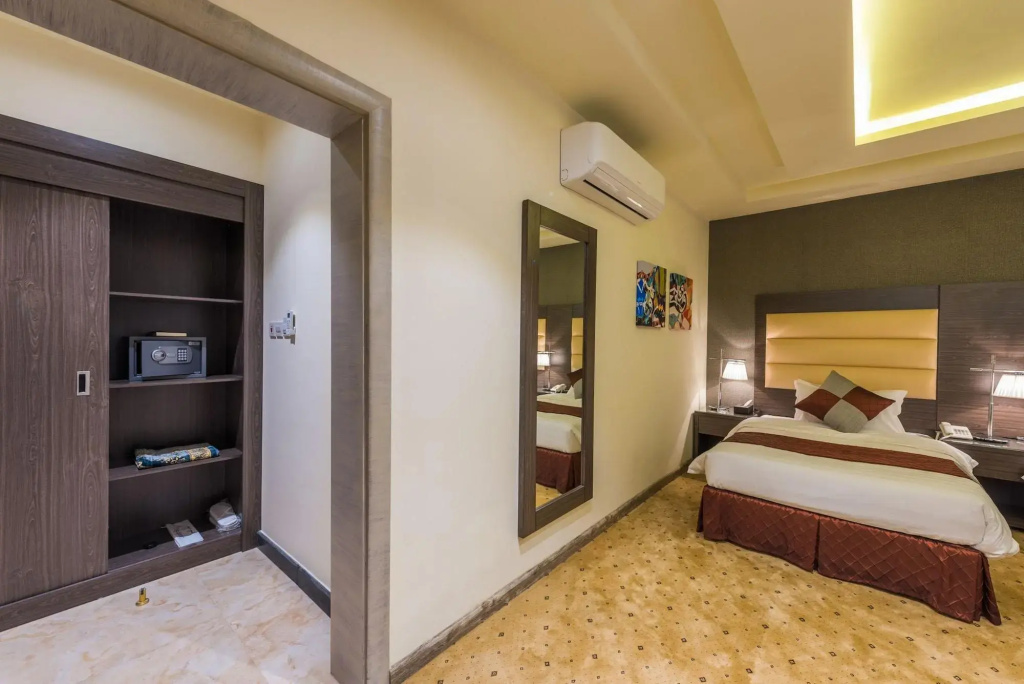 X Platinum Hotel - Général