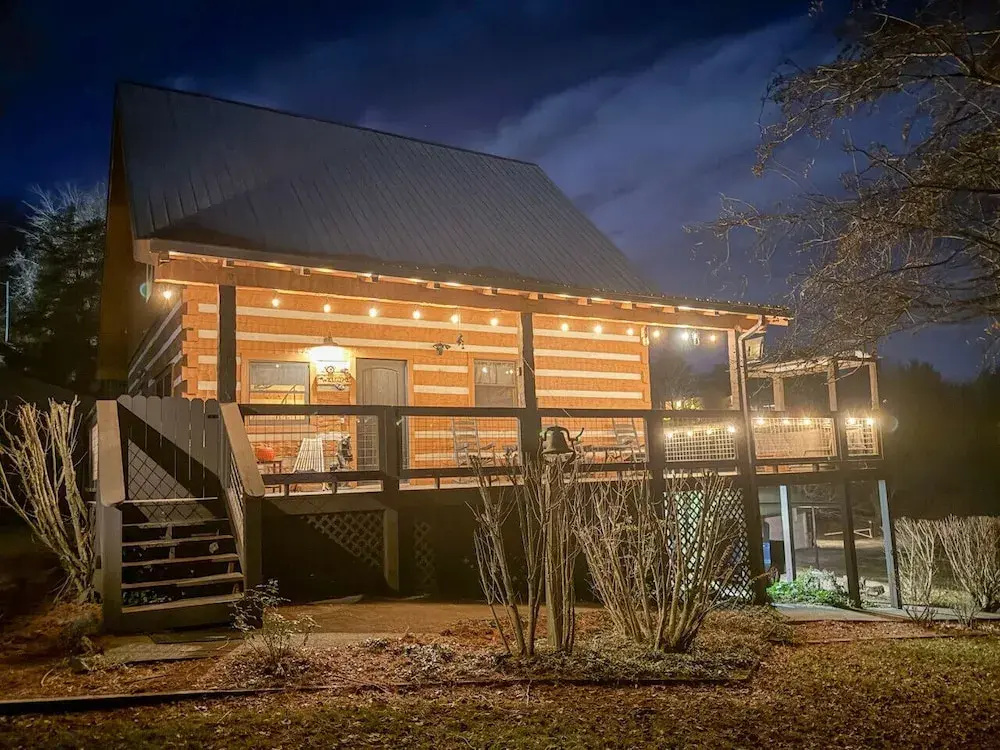 Boujee Bear- Modernized Cabin Minutes to Dollywood