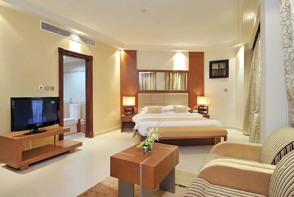 Lobby & Reception