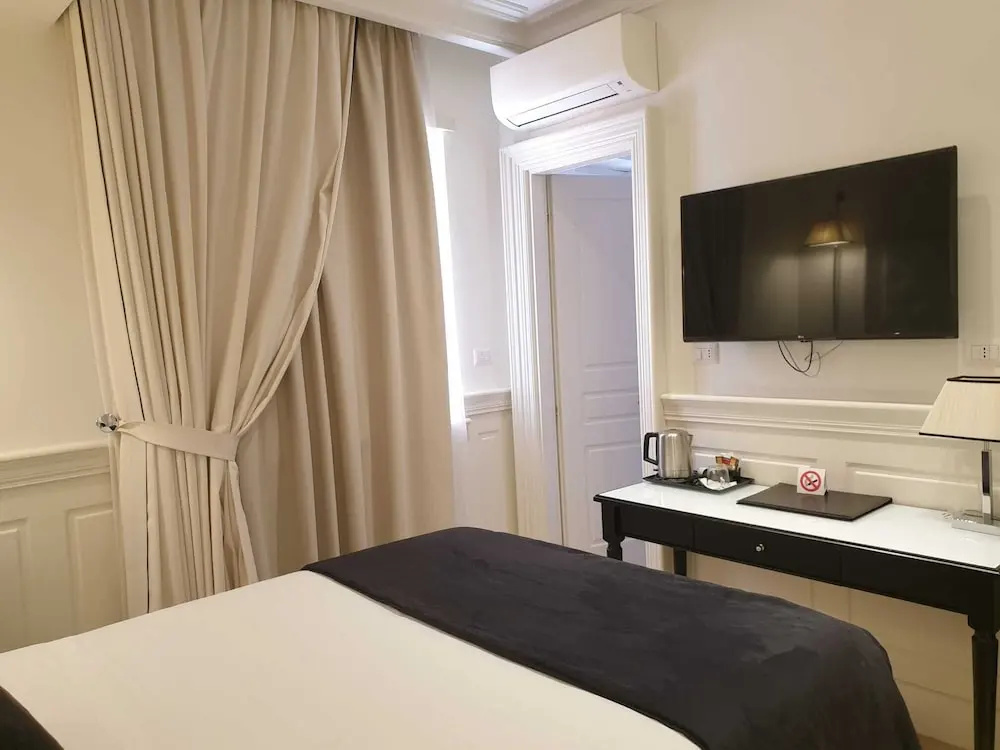 Economy room