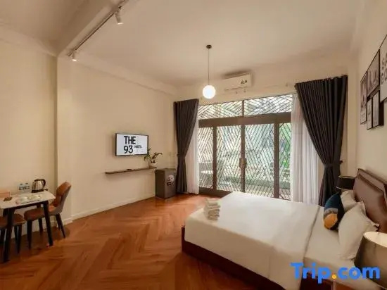 The 93 Hostel