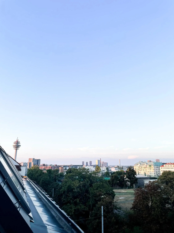 Sonnige Mansarde mit Klimaanlage und Netflix - oidahome