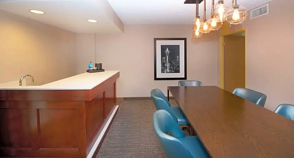 Embassy Suites by Hilton Seattle North Lynnwood - Chambres